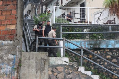 Personal policial llegó la mañana de este 9 de enero al lugar.