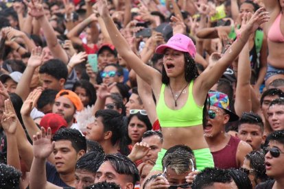 Propios y extraños se reúnen en este evento cada Carnaval