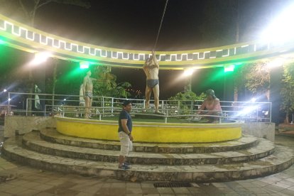 Los turistas en Tena tienen opciones variadas de visitar los centros turisticos, ríos o cascadas. No habrá espectáculos auspiciados por la Municipalidad.