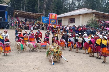El evento es colorido y tradicional en la provincia de Cañar.