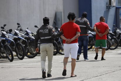 Uno de los sospechosos registra antecedentes penales, según información policial.