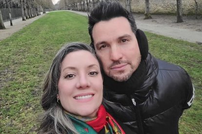 Danilo Parra y su esposa Malena Rigo en París.