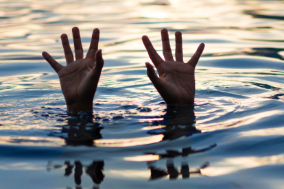 El hombre se ahogó en un complejo de Quinindé.