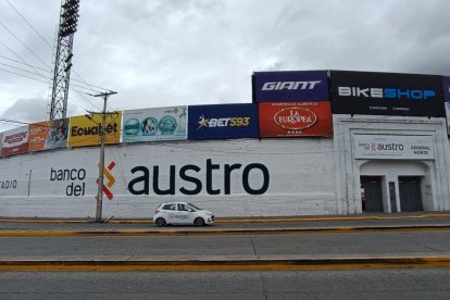 El Estadio Alejandro Serrano Aguilar ha sido sede permanente sede del Deportivo Cuenca