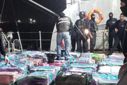 Manabí: 20 millones de droga al agua