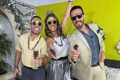 Marcelo Cornejo (derecha) con sus compañeros del matinal de Telerama.