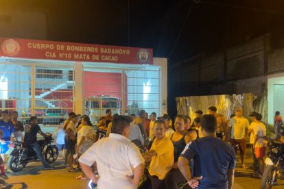 Llevaron el cuerpo hasta el Cuerpo de Bomberos, pero tras confirmarse su fallecimiento llevaron el cadáver a casa para el velatorio.