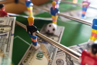 una industria próspera, muy rentable y completamente regulada.