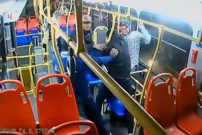 Momento en que se cometió el robo por el que fueron acusados los menores.