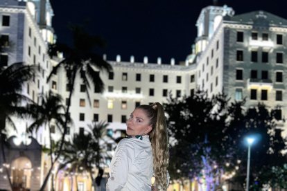 Tábata espera regresar a la televisión con una película o novela.