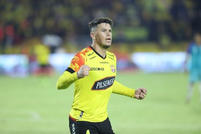 Carlos Rodríguez aún no convence a muchos expertos en la zona defensiva