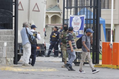 El operativo se realizó en una urbanización de la vía a la costa.