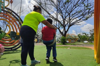 Guayaquil cuenta con 2.320 parques, pero los ciudadanos se quejan de que no todos están poblados de árboles.