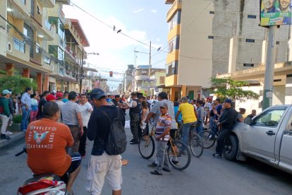 La víctima estaba de vuelta a su casa, cuando fue impactada por el pesado automotor.