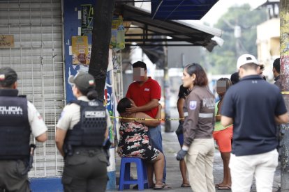 Al sitio acudieron familiares y conocidos del chico al enterarse lo sucedido.