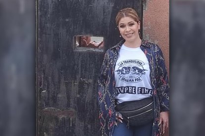 Claudia Garzón, con una camiseta que llevaba uno de los lemas de Los Choneros.