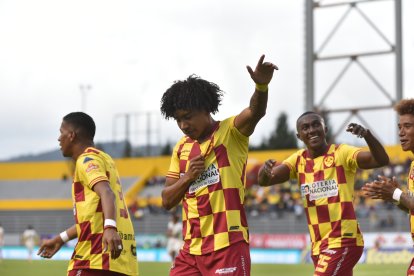 AUCAS VS ORENCE ESTADIO POZO RIPALDA Karina Defas 02 de marzo  del 2024 (ag - expreso ag - extra ag- Quito)