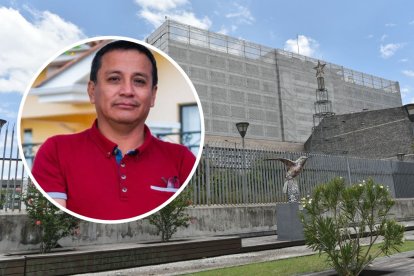 El occiso habría subido por las escaleras de la Asamblea antes de su muerte.