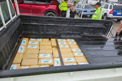 La droga estaba en un doble fondo en el balde de esta camioneta.