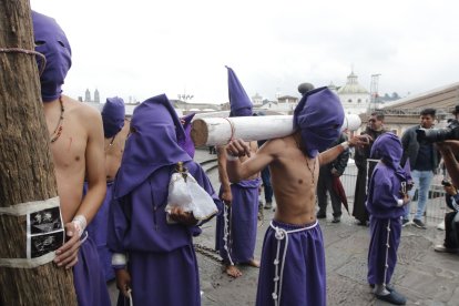 Entre los eventos principales está la Procesión del Jesús del Gran Poder en el Centro Histórico.