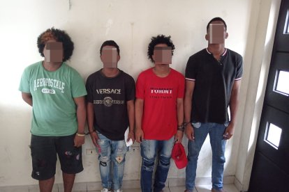 Los cuatro presuntos implicados fueron aprehendidos en las calles Bolivia y García Moreno.