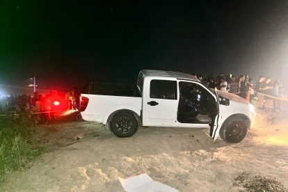 El carro en el cual laboraba el dirigente barrial Néstor Clemente.