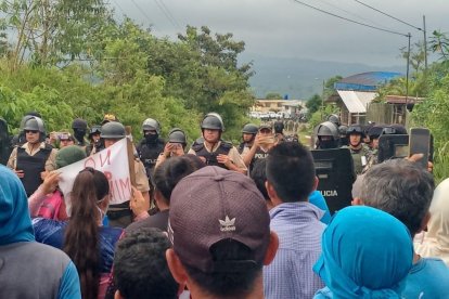 Habitantes de Palo Quemado denuncian presencia  de Policías en la localidad