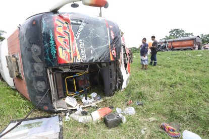 El accidente dejó 8 personas heridas.