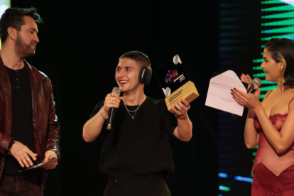 Álex Ponce arrasó con los premios REM.