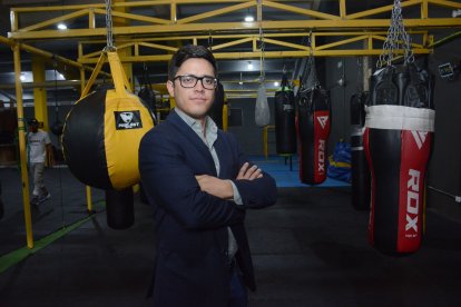 Eduardo Tayupanta practicó box en su juventud, lo que encendió su pasión por este deporte.