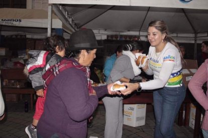 Los feligreses fueron recibidos con refrigerio después de recorrer 43 kilómetros movido por la fe.
