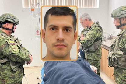 El comandante del Ejército visita a uno de los heridos del ataque de un grupo irregular armado