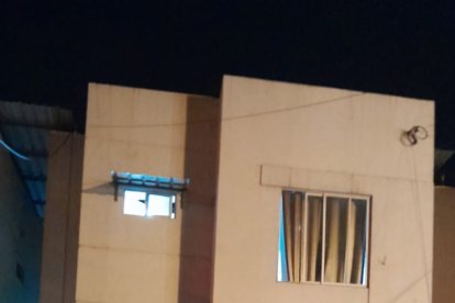 El sospechoso fue detenidos mientras merendaban en una vivienda.