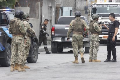 En caso de conflicto armado interno, las Fuerzas Armadas pueden movilizarse e intervenir una vez concluido el estado de excepción, señaló la Corte Constitucional.