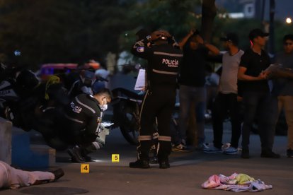 César Vásquez Zambrano fue asesinado a tiros la tarde de este viernes. Policía llegó al lugar.