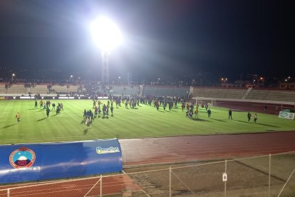 El partido de El Nacional y Deportivo Cuenca fue suspendido