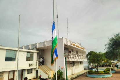 Tristeza en San Vicente por el asesinato de su alcaldesa, Brigitte García