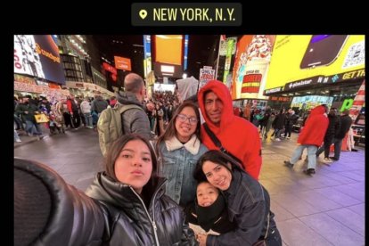 Ángel Mena y una foto que se hizo tendencia en redes sociales.