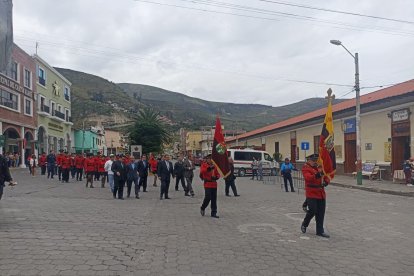 Alausí homenajea a las víctimas del alud de hace un año.