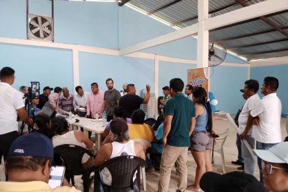 En la sede de la Federación de Comunas, dirigentes comunales expresaron su desacuerdo con la construcción de la cárcel.