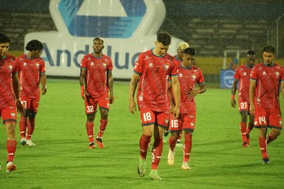 La cara de los jugadores de El Nacional lo dice todo, perdieron ante Cumbayá.