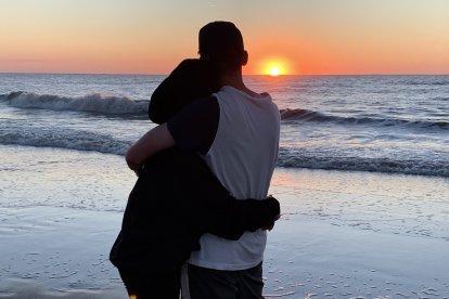 La pareja lleva en su memoria la vez que lo hicieron en Montañita.