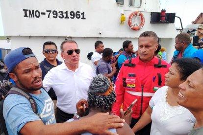 Pescadores fueron rescatados en Esmeraldas.