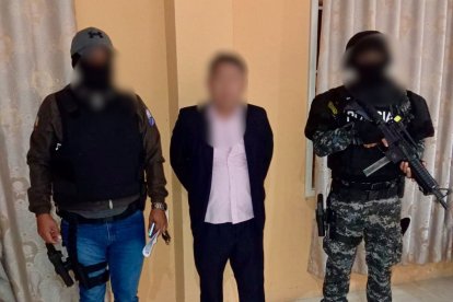 El exmagistrado Ángel Lindao Vera fue detenido en Santo Domingo de los Tsáchilas, según informó la Fiscalía.