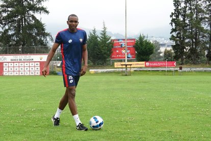 Anthony Chére se siente feliz en El Nacional y se puso como meta marcar por lo menos diez goles en la primera etapa.