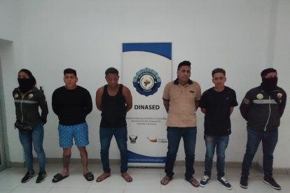 Luego de ser detenidos por la policias los sospechosos fueron puestos a órdenes de las autoridades judiciales.