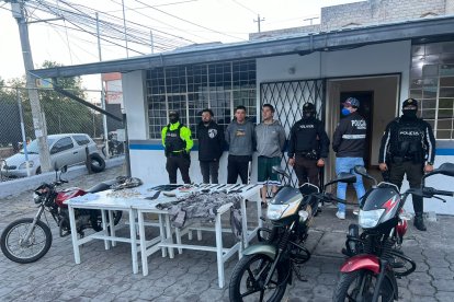 Los sospechosos al parecer serían parte de una banda organizada.