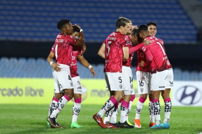 Los rayados sumaron un punto en Uruguay, en el inicio de la fase de grupos de la Copa Libertadores.