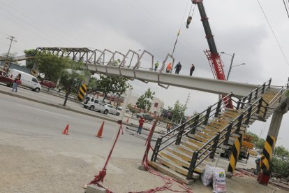 Foto de referencia de un paso peatonal en la avenida Narcisa de Jesús.