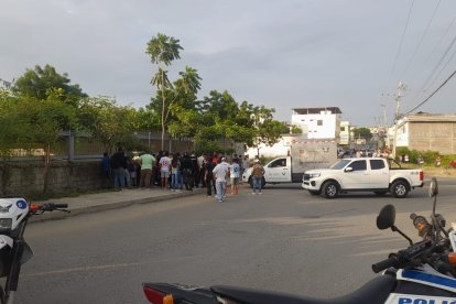 El exfuncionario fue atacado a los pocos minutos de haber salido de una entidad judicial.